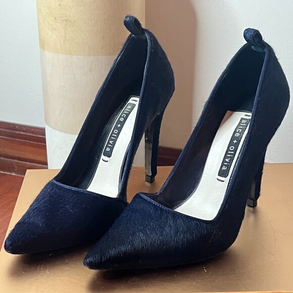 Limited Edition Alice + Olivia Dark Blue Calf Hair Pumps Cross-stitch Heel SZ 7 - Picture 1 of 6